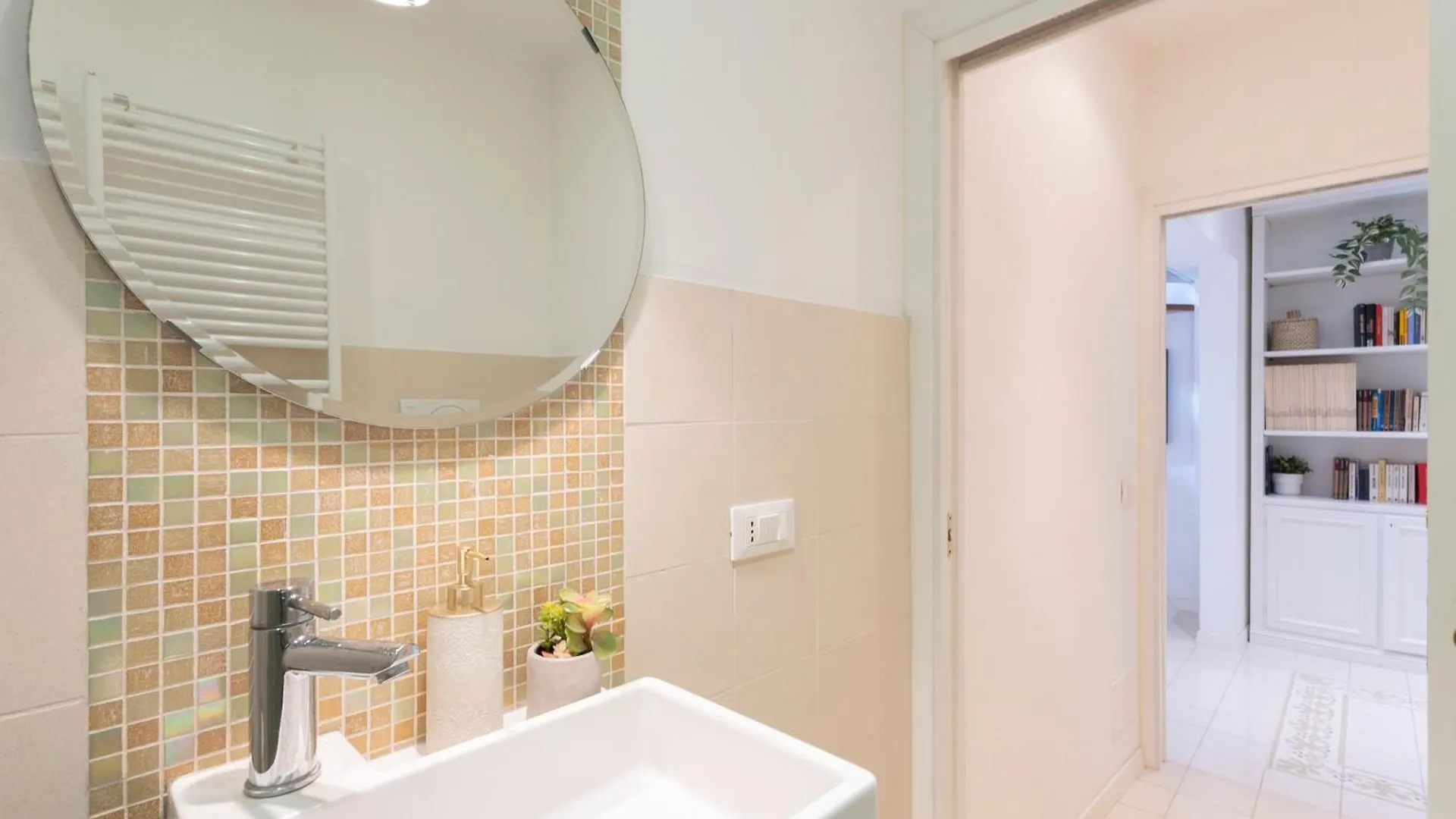 La Casa Piu Centrale A Venezia, Con Corte Privata Venedik