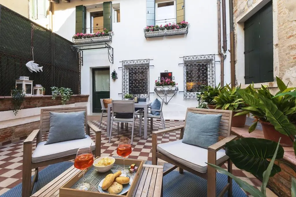 Apartment La Casa Piu Centrale A Venezia, Con Corte Privata