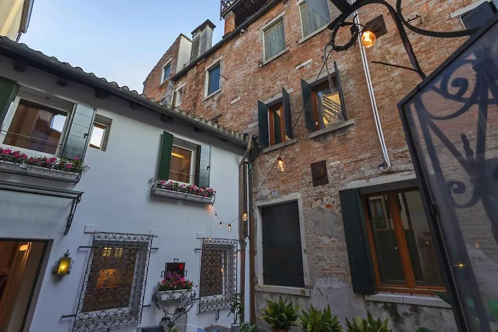 La Casa Piu Centrale A Venezia, Con Corte Privata Apartment Venice