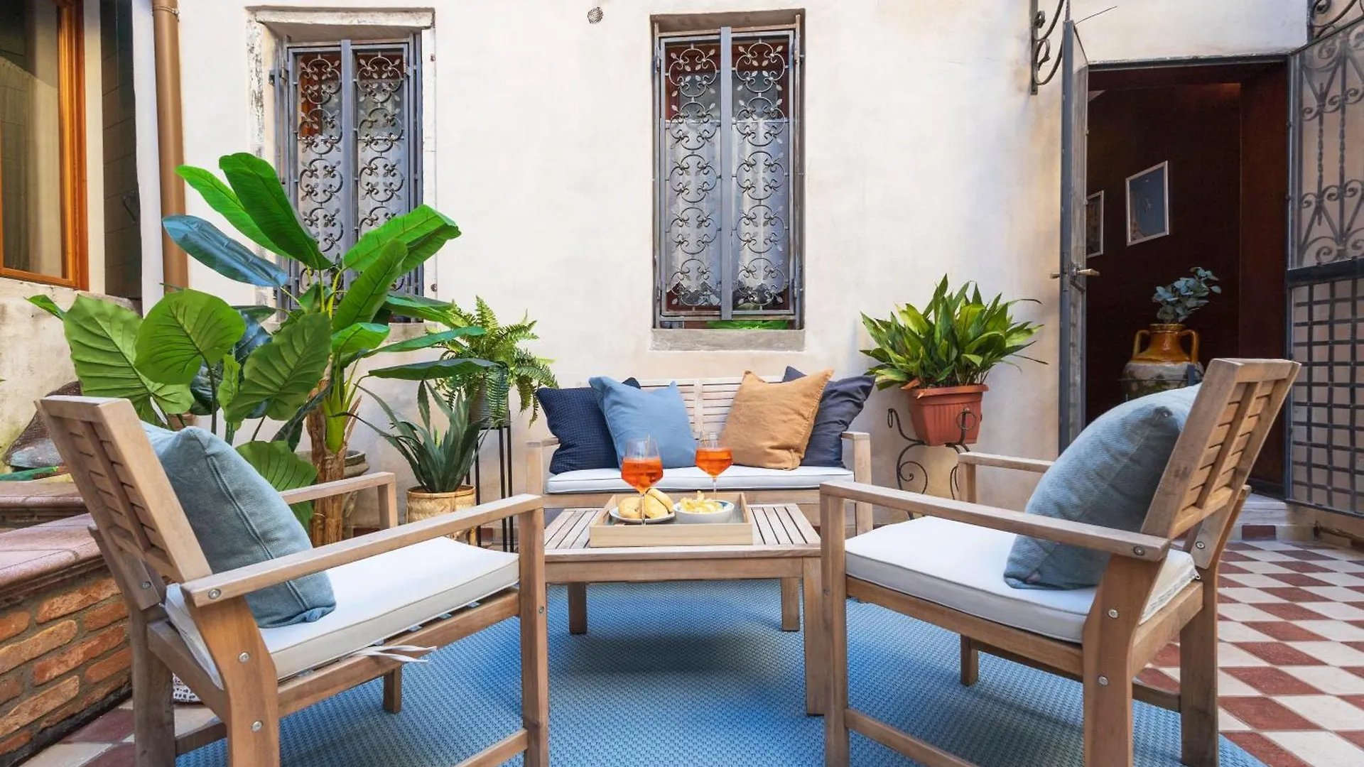 La Casa Piu Centrale A Venezia, Con Corte Privata Italien